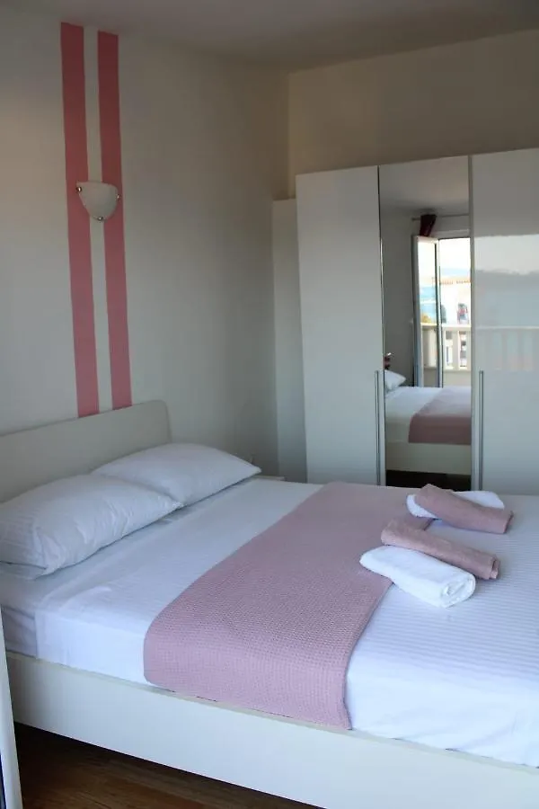 Apartments Renata سيغيت دونيي كرواتيا
