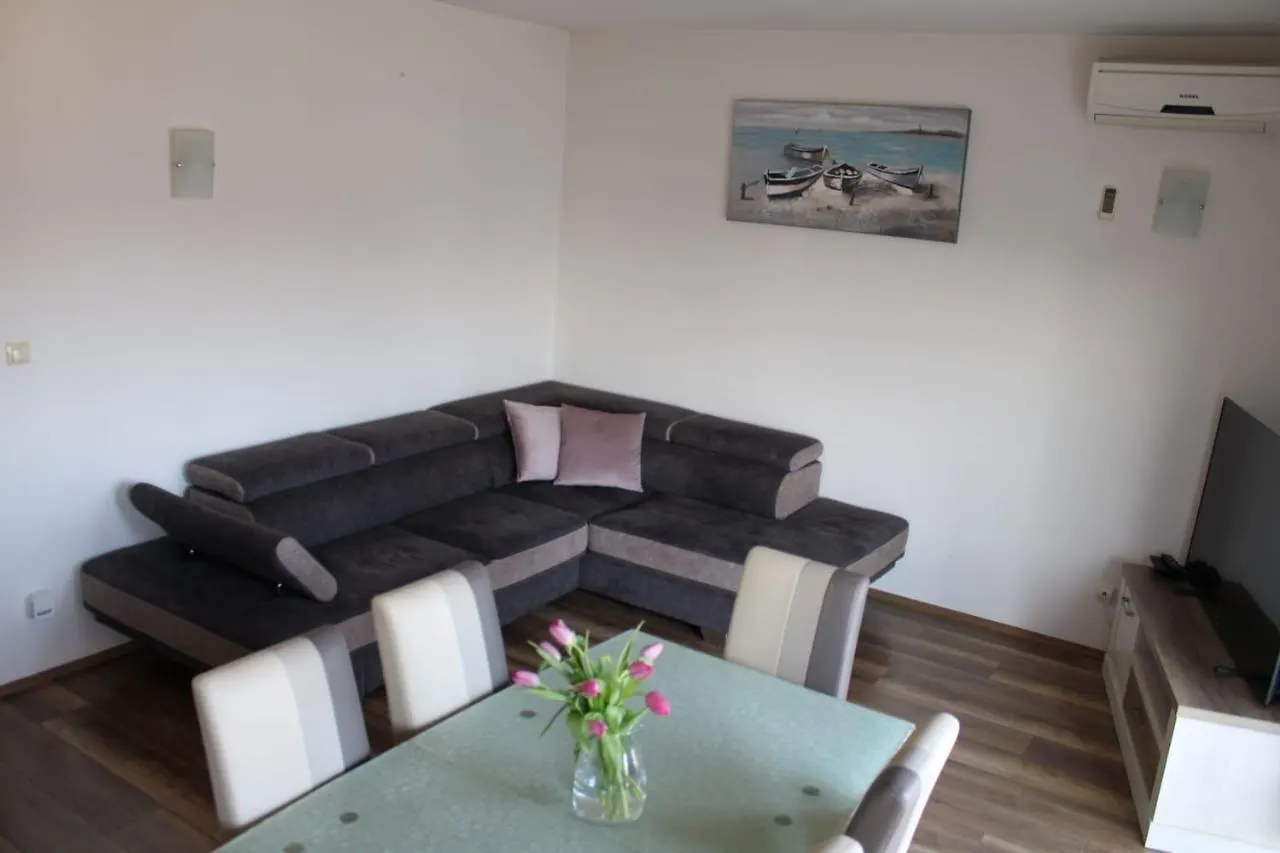 Apartments Renata سيغيت دونيي