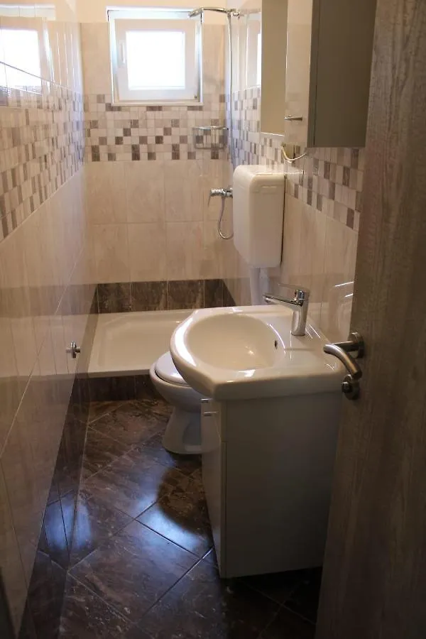 بيت ضيافة Apartments Renata سيغيت دونيي